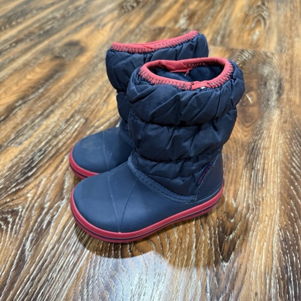 Crocs Size C6 Winter Puff Boots Kids Navy Blue Red‎ Quilted Puffer Rain Snow 6